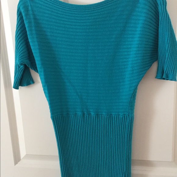 Teal Three-Quarter Sleeve Ribbed Top - Picture 2 of 2